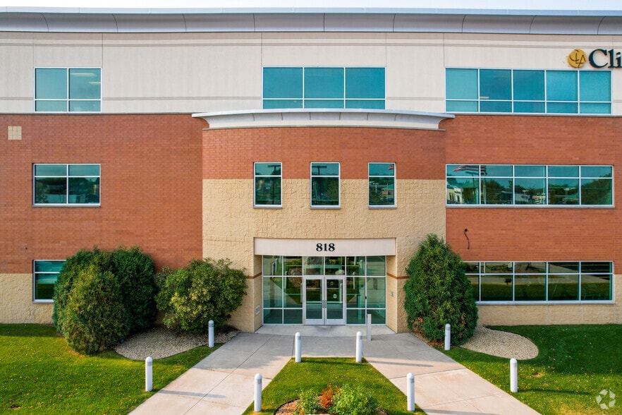 More Photos Of 818 2nd St S, Waite Park Medical For Lease