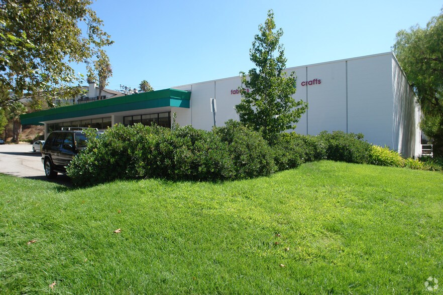 Primary Photo Of 2160 Foothill Blvd, La Cañada Flintridge Freestanding For Lease