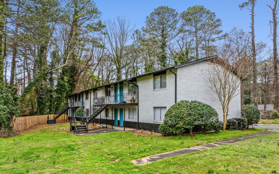 More Photos Of 3937 Glenwood Rd, Decatur Apartments For Sale