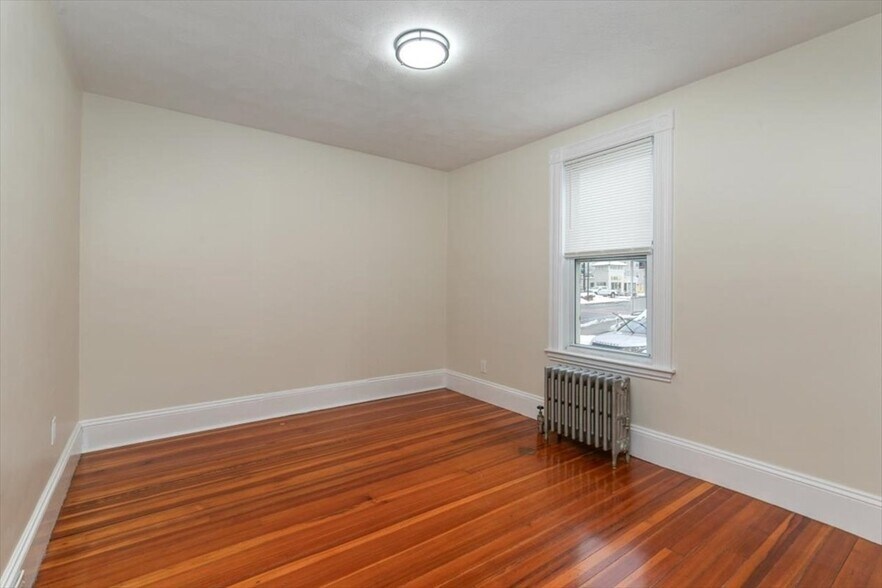 More Photos Of 412 Cabot St, Beverly Apartments For Sale