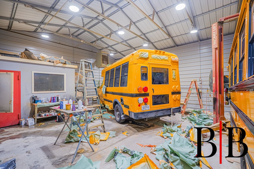 More Photos Of 1794 E 49th St, Brooklyn Auto Repair For Sale