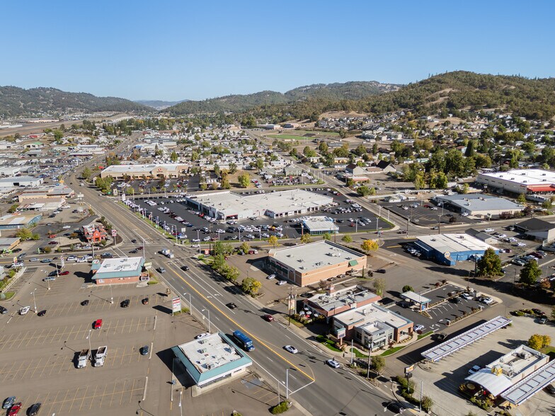 More Photos Of 1347 NE Stephens St, Roseburg Restaurant For Sale