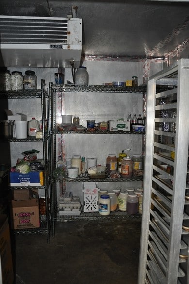 More Photos Of 2 Mclean Rd, Mclean Restaurant For Sale