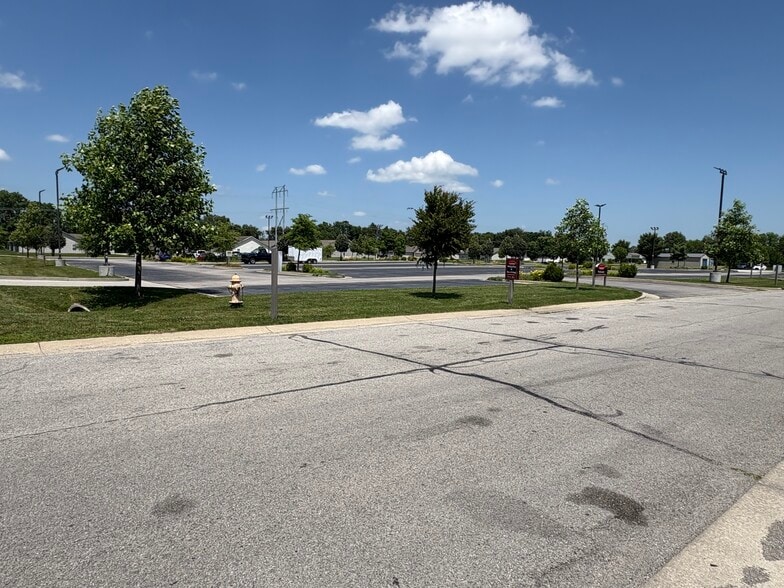 More Photos Of 2306 IFCU way, Lafayette Auto Dealership For Sale