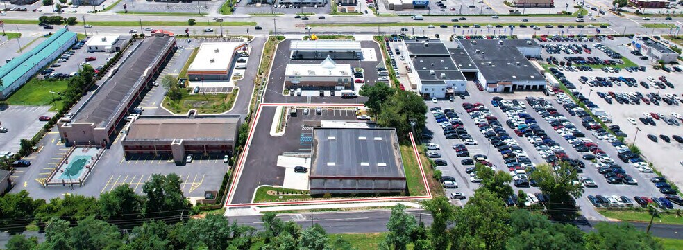 More Photos Of 6436 Baltimore National Pike, Catonsville Showroom For Lease