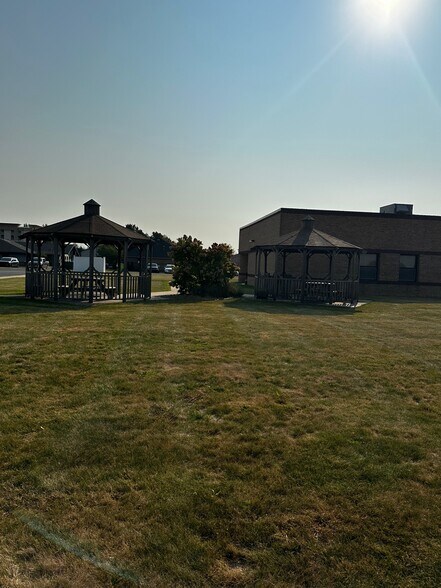More Photos Of 3930 Traxler Ct, Bay City Medical For Sale