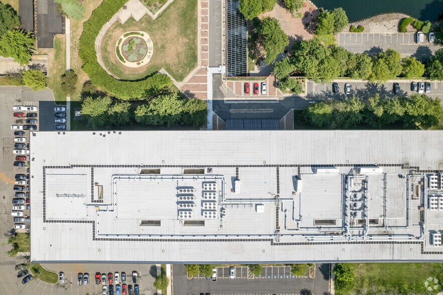 More Photos Of 1 Blue Hill Plz, Pearl River Unknown For Lease