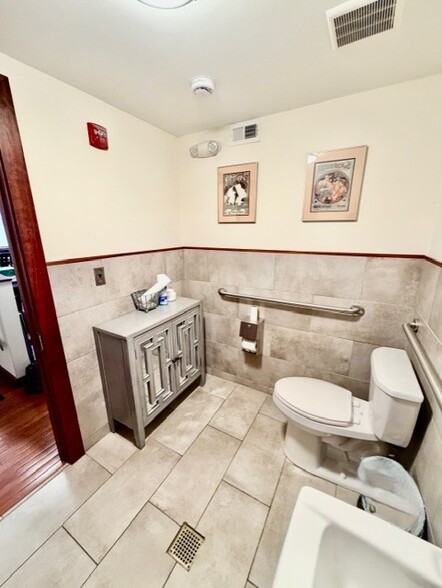 More Photos Of 2 Baldwin Pl, Boston Storefront Retail Residential For Lease