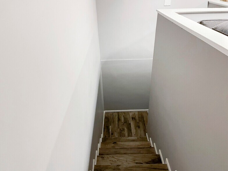 More Photos Of 11390 Knott St, Garden Grove Warehouse For Sale