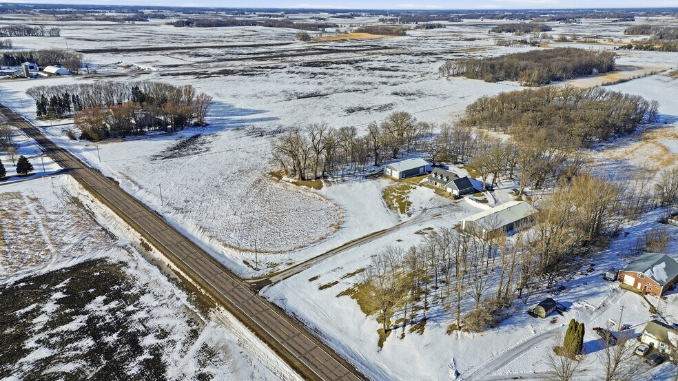 Primary Photo Of 15652 200th St, Hutchinson Flex For Lease