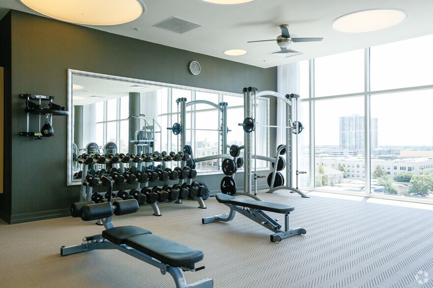 More Photos Of 2929 Weslayan St, Houston Apartments For Lease