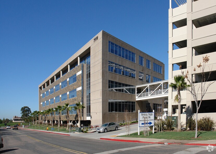 More Photos Of 7910 Frost St, San Diego Medical For Lease