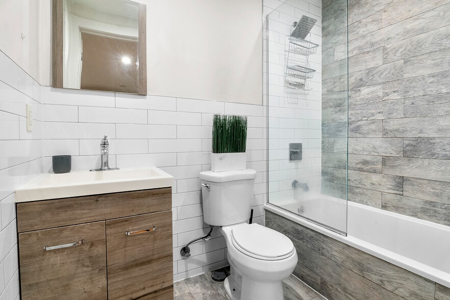 More Photos Of 1792 Broadway, Brooklyn Storefront Retail Residential For Lease