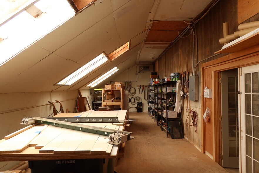 More Photos Of 177 Cave Hill Rd, Leverett Manufacturing For Lease