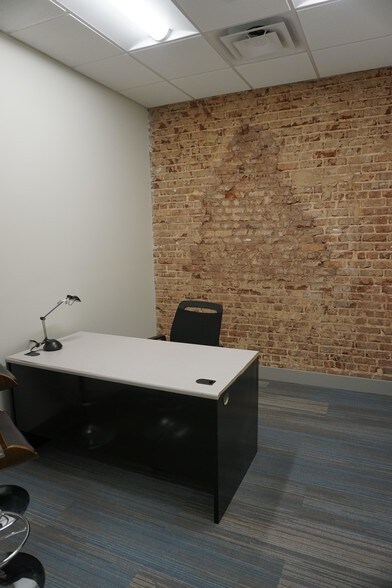 More Photos Of 656-658 S Main St, Greenville Loft Creative Space For Sale