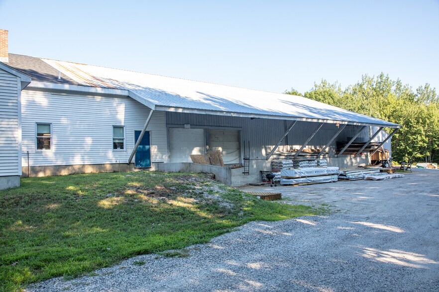 More Photos Of 190 Ossipee Trl E, Standish Freestanding For Sale