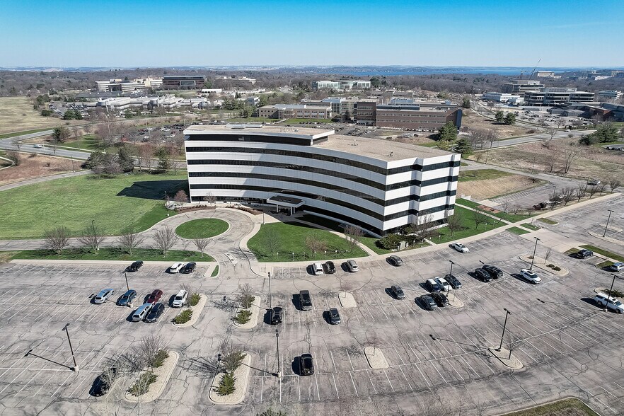 More Photos Of 5801 Research Park Blvd, Madison Office For Lease