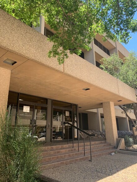 More Photos Of 125 W Missouri Ave, Midland Office For Lease