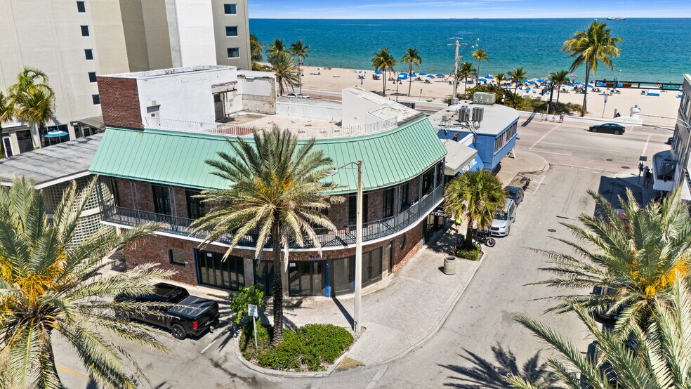 Primary Photo Of 900 Sunrise Ln, Fort Lauderdale Restaurant For Sale