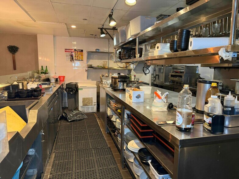 More Photos Of 365-367 W 46th St, New York Apartments For Sale