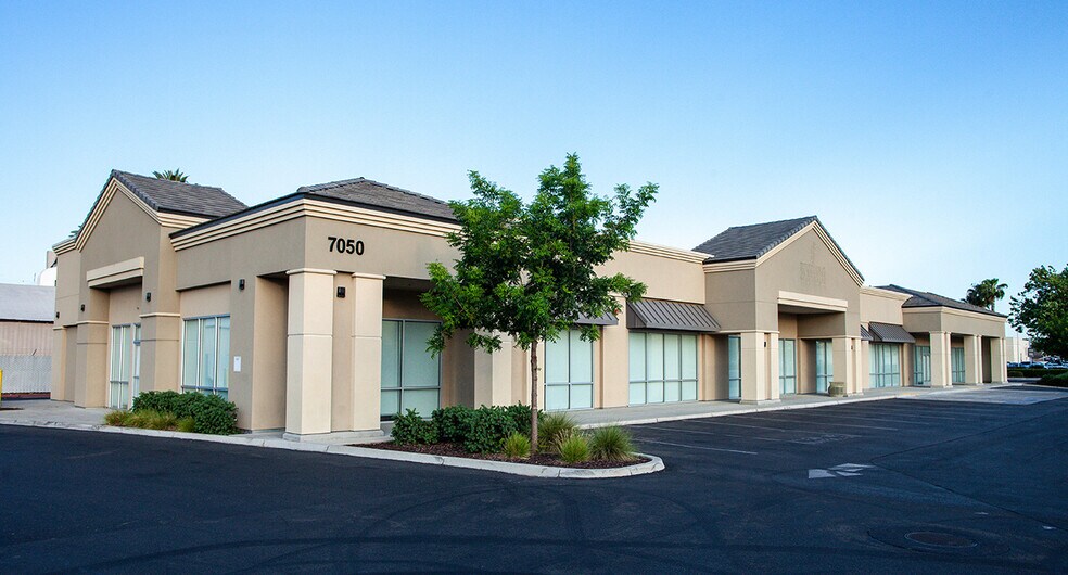 More Photos Of 7050 N Palm Ave, Fresno Office For Lease