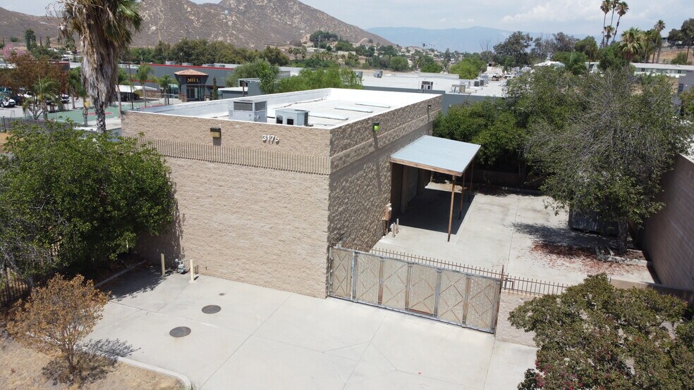 Primary Photo Of 3175 Kluk Ln, Riverside Warehouse For Sale