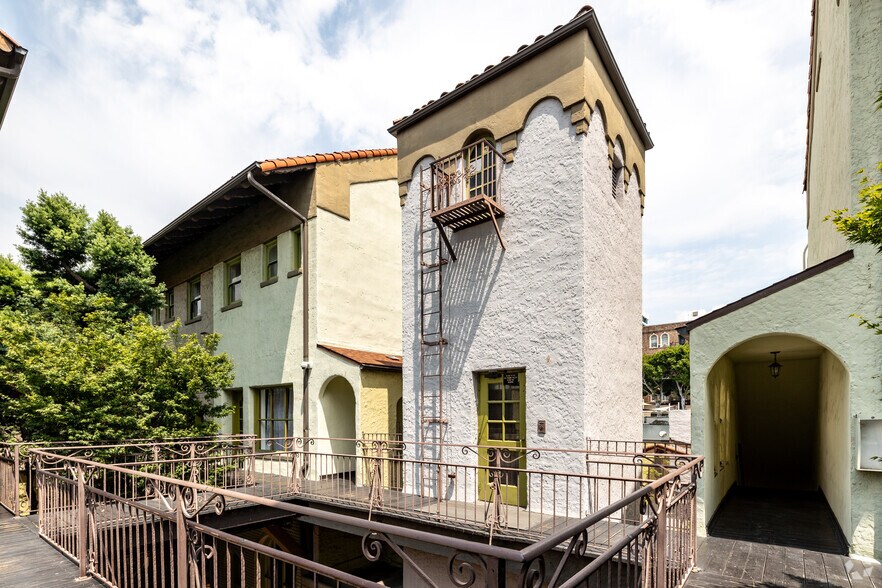 More Photos Of 672 S La Fayette Park Pl, Los Angeles Loft Creative Space For Lease