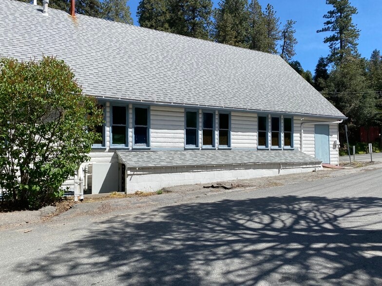 More Photos Of 23597 Manzanita, Crestline Specialty For Lease