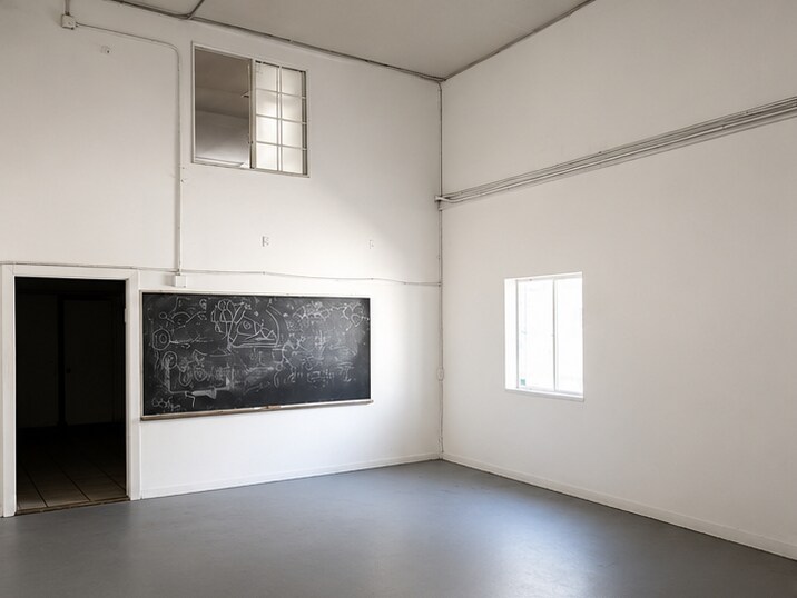 More Photos Of 11316 Burbank Blvd, North Hollywood Storefront For Lease