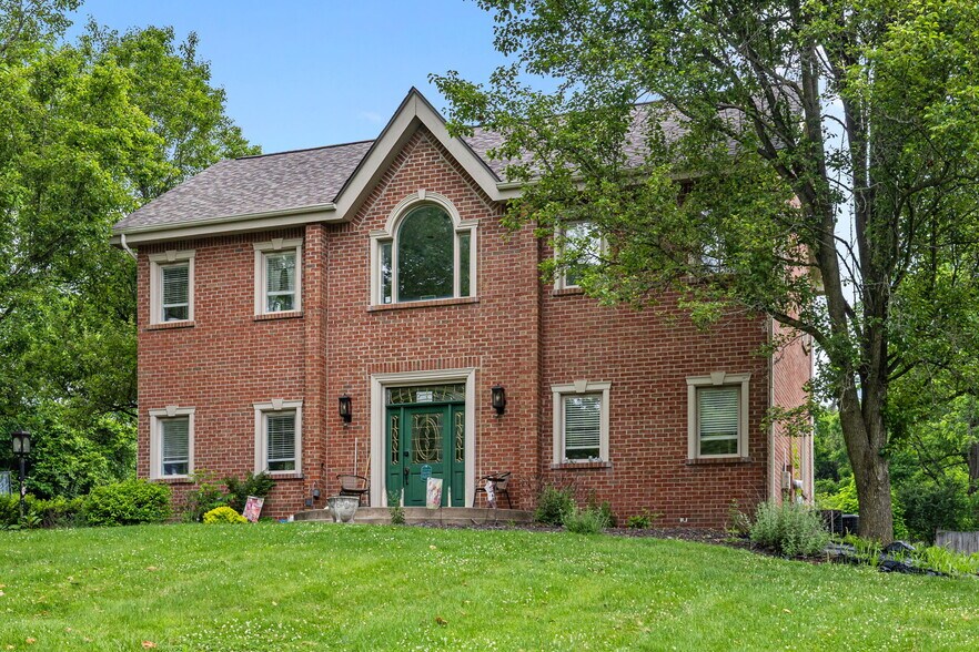 More Photos Of 1841 Universal Rd, Pittsburgh Office For Sale