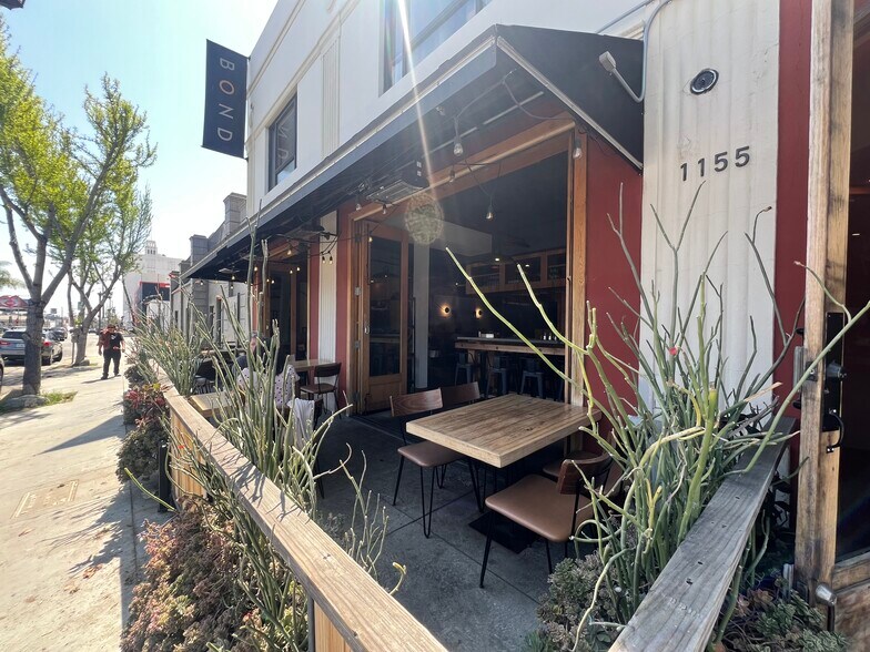 More Photos Of 1153-1163 N Highland Ave, Los Angeles Storefront Retail Office For Lease
