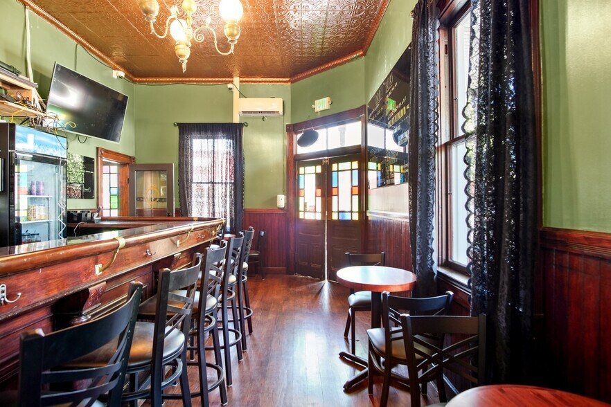 More Photos Of 18723 Main St, Jamestown General Retail For Sale