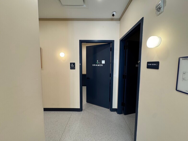 More Photos Of 2871-2879 Broadway, New York Office For Lease
