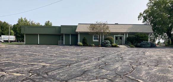 More Photos Of 435 S Ironwood Dr, South Bend Funeral Home For Sale