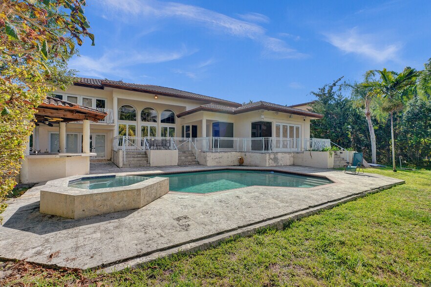 More Photos Of 584 Golden Beach Dr, Golden Beach Apartments For Sale