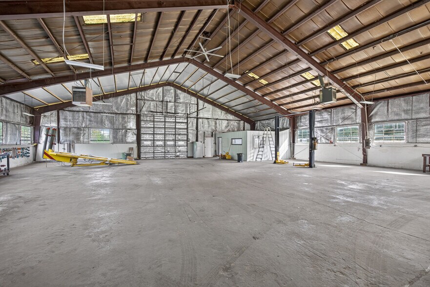 More Photos Of 4002 Indiana Ave, Winston-Salem Industrial For Lease