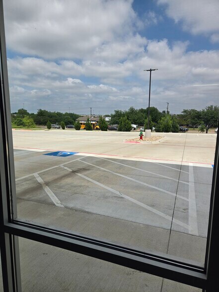 More Photos Of 4925 Denton Hwy, Haltom City Self Storage For Lease