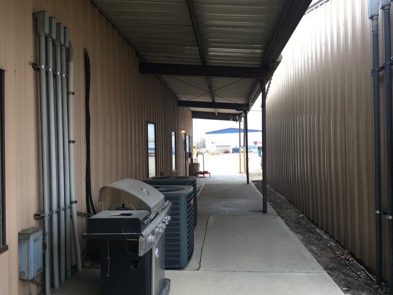 More Photos Of 1313 Denver Ave, Fort Lupton Flex For Lease