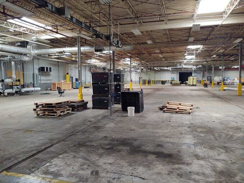 More Photos Of 970 Highway 127 N, Owenton Manufacturing For Sale