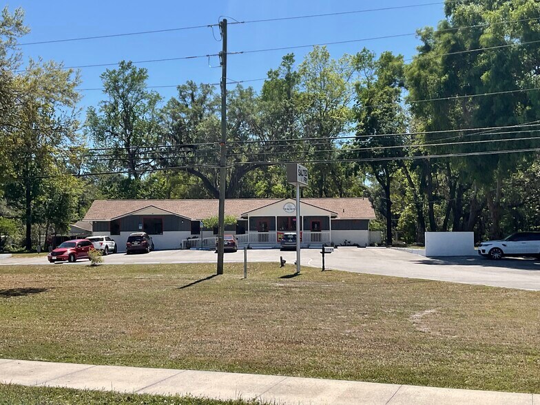 More Photos Of 1740 E Jefferson St, Brooksville Restaurant For Sale