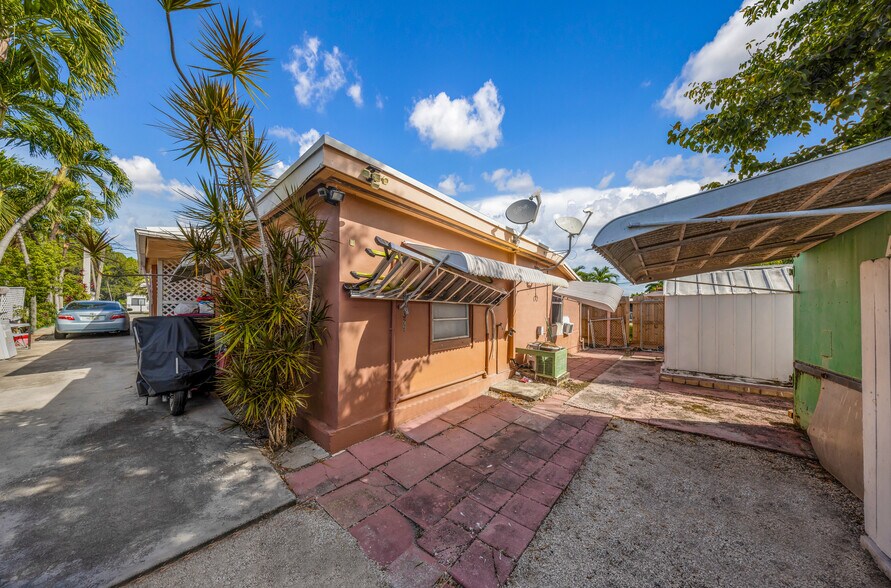More Photos Of 3126 NW 28th St, Miami Apartments For Sale