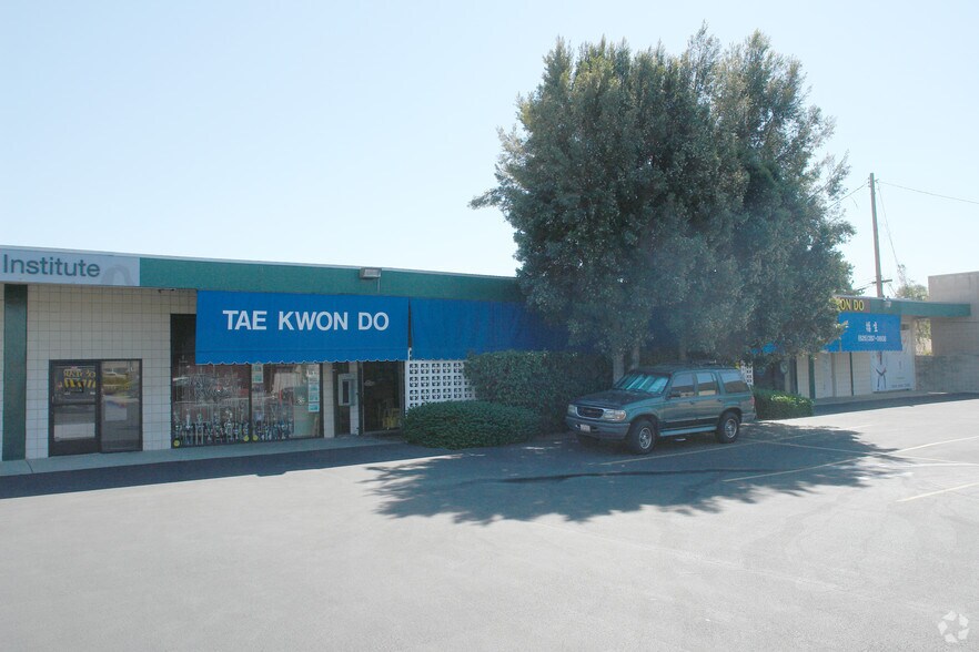 More Photos Of 5620 N Rosemead Blvd, Temple City Freestanding For Lease