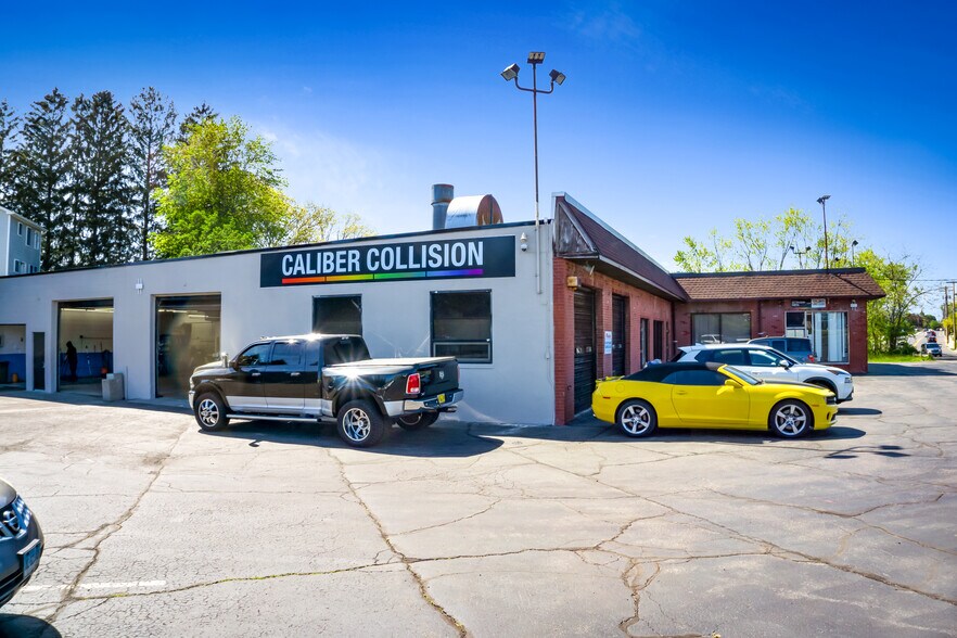392 Naugatuck Ave, Milford, CT 06460 Auto Repair For Sale