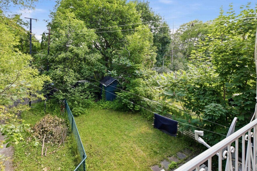 More Photos Of 6744 Av 21E, Montréal Apartments For Sale