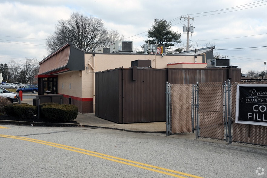 More Photos Of 2100 Red Lion Rd, Philadelphia Fast Food For Sale