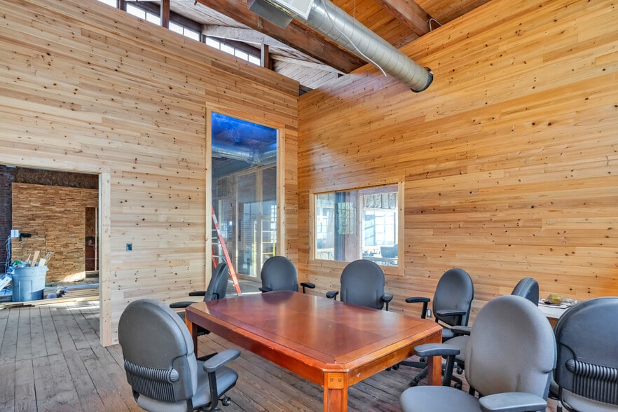 More Photos Of 2032 W 105th St, Cleveland Warehouse For Sale