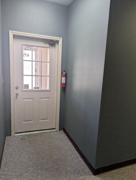 More Photos Of 4716-4724 S Dixie Dr, Dayton Unknown For Lease