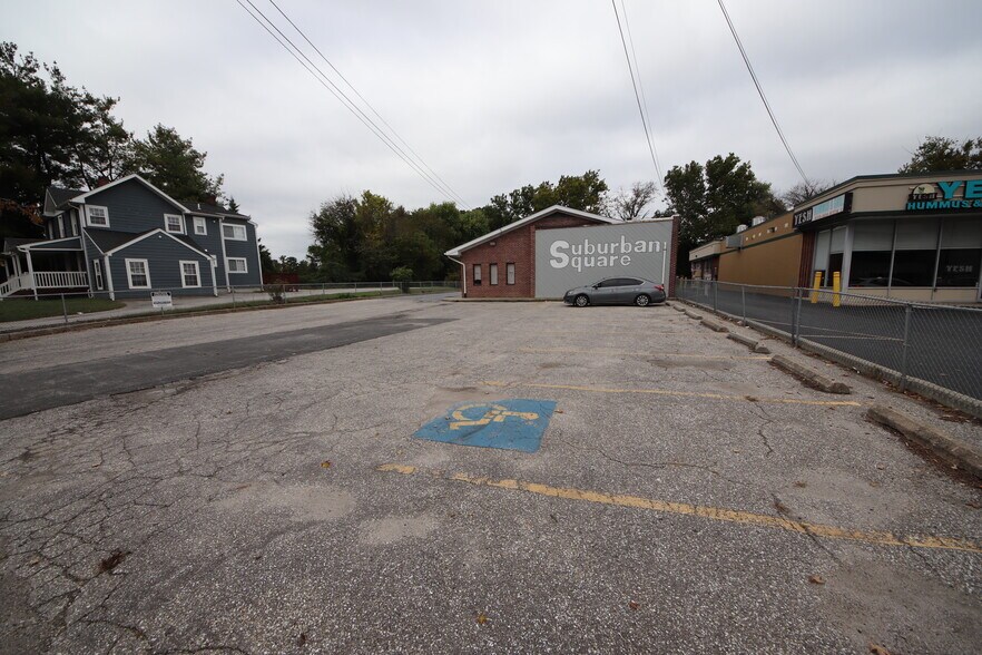 More Photos Of 623-631 Reisterstown Rd, Pikesville Office For Sale