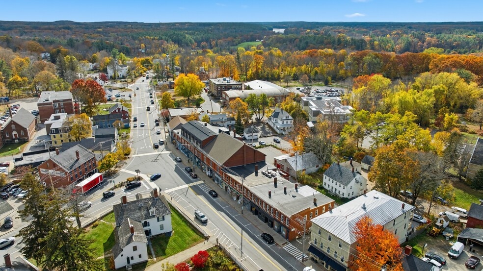 More Photos Of 275 Main St, South Berwick Storefront For Sale