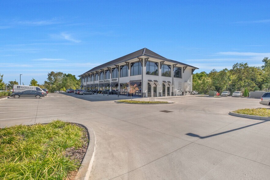 More Photos Of 12800 Lebanon Road, Mount Juliet Storefront Retail Office For Lease